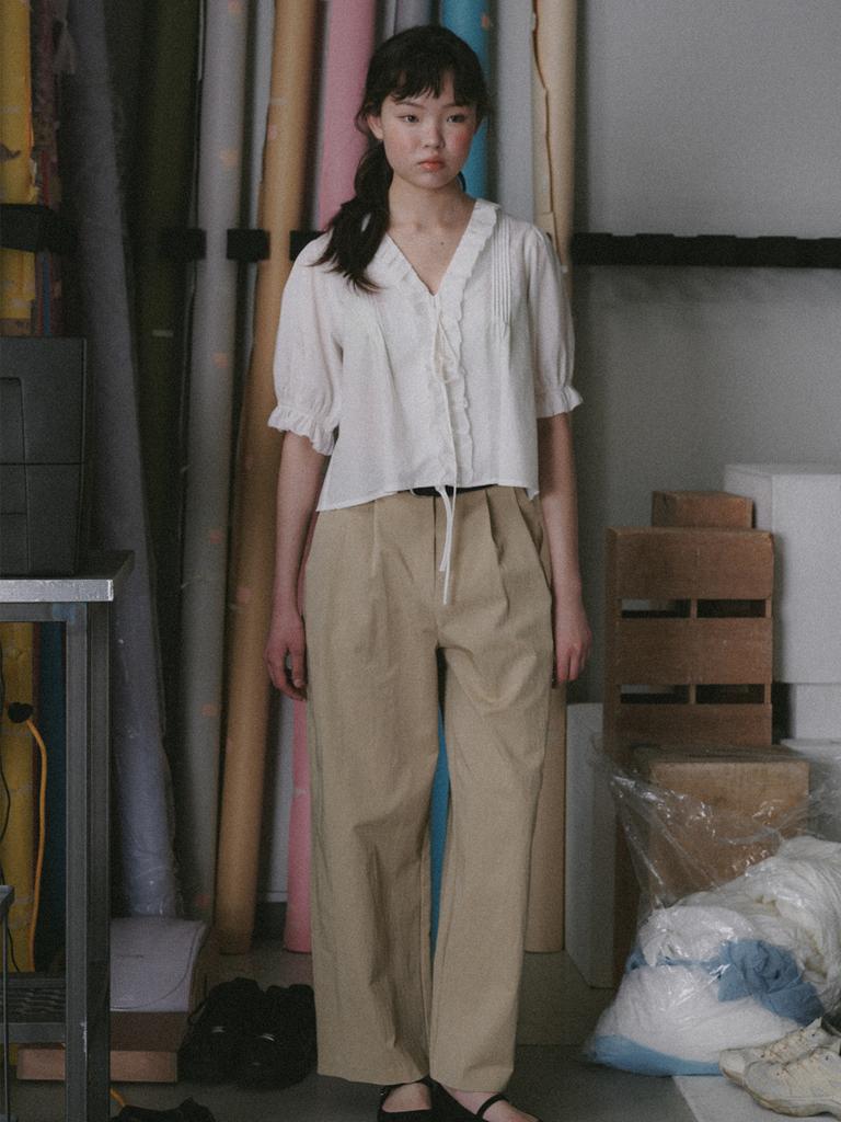 PLATDUJOUR Wide Two Tuck Pants (Ivory)