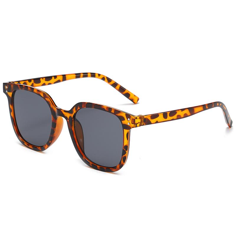 Pink Powder Blusher Glasses Women Fashion Korean Oversized Gradual Eyeglasses Black Frame Pink Vintage Trend Square Sunglasses