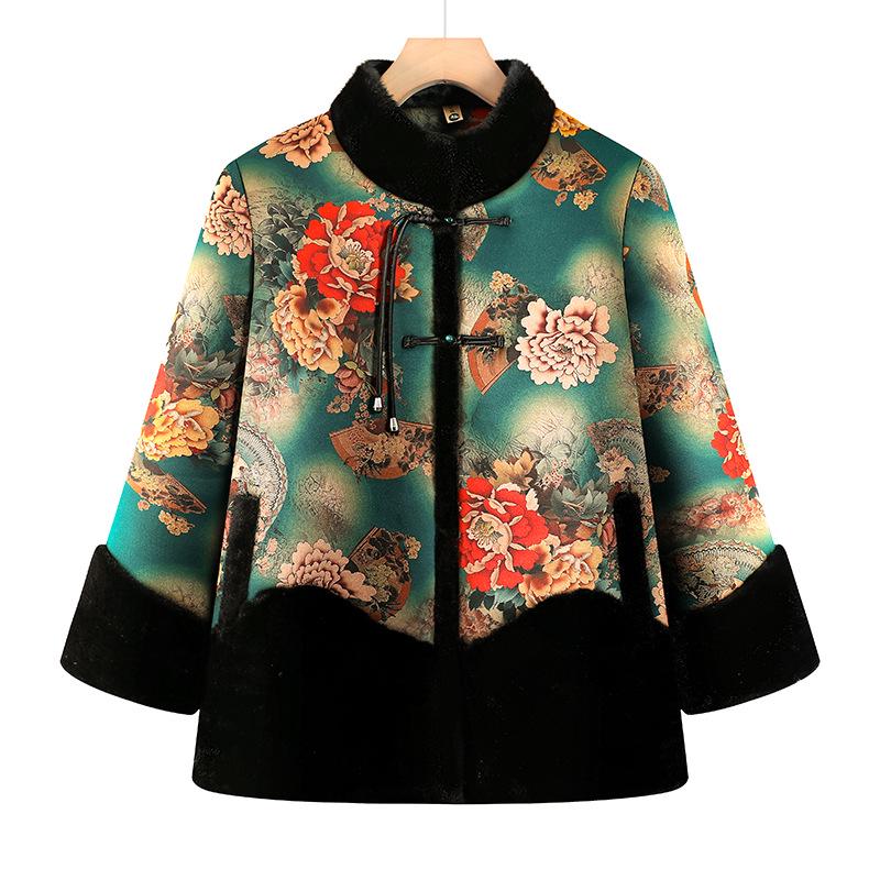 Stylish Winter Coat for Middle-aged and Elderly Women with Velvet Lining - Loose Fit, New Chinese Style