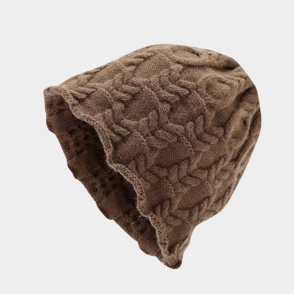 Womens Warm Knitted Cap With Braided Design For Fall And Spring хаки