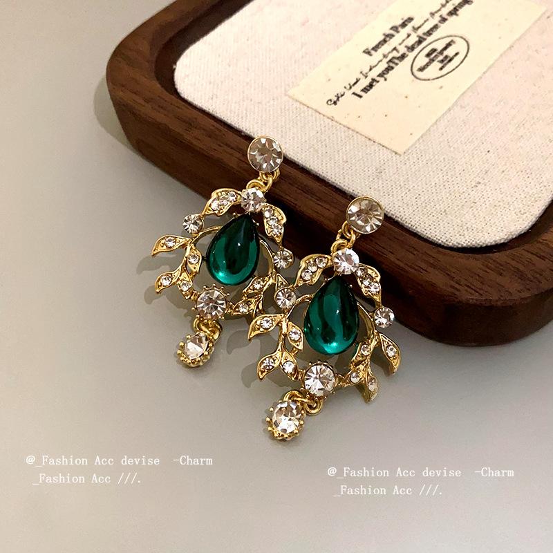 Diamant Blatt Wassertropfen Anhänger Halskette Mode Hof Temperament Schlüsselbein Kette Leichter Luxus Vintage Mittelalter Artikel Dekoration