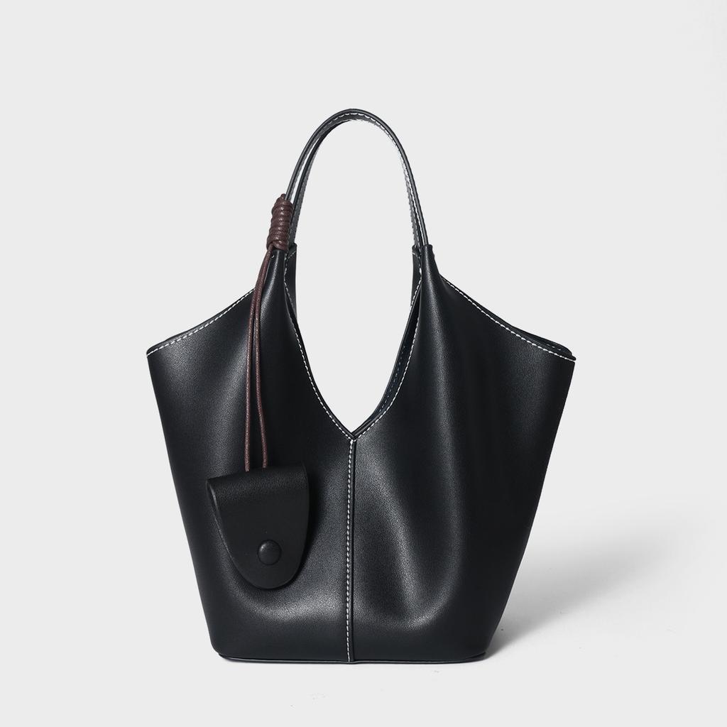 A Niche Large-capacity Tote Bag Made of Genuine Leather with A Slanted Cross for A Vegetable Basket
