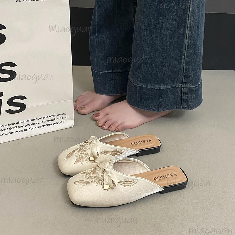 Fashion Chinese Style Embroidered Low Heel Mules Bow Square Toe Slip On Slides Women's Footwear Fashion Slippers Comfortable Shoes