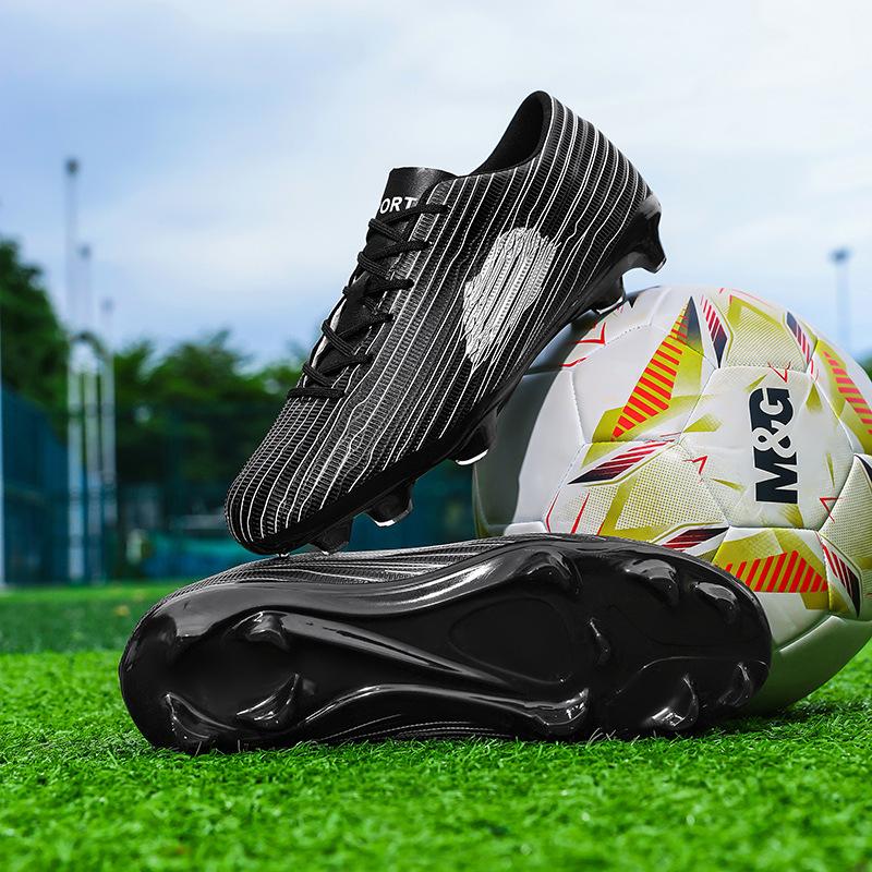 Youth football shoes Boys and girls Long nails Broken nails Breathable wear-resistant non-slip training match football shoes
