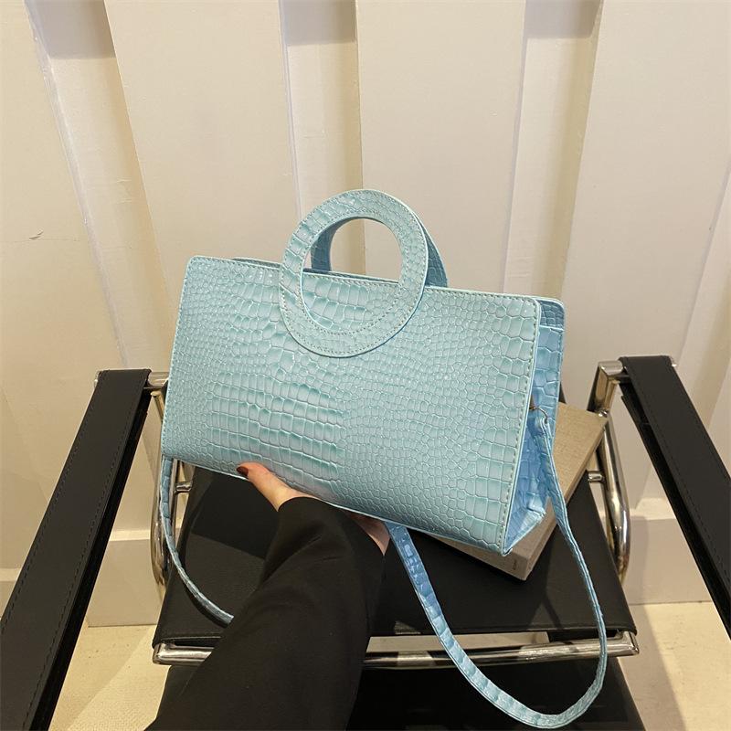 

Крокодиловий візерунок повсякденний, 2024, нова модна ніша, весняна велика місткість для поїздок на роботу і роботу, ретро, ​​портативна жіноча сумка на одне плече з діагональним розмахом синій