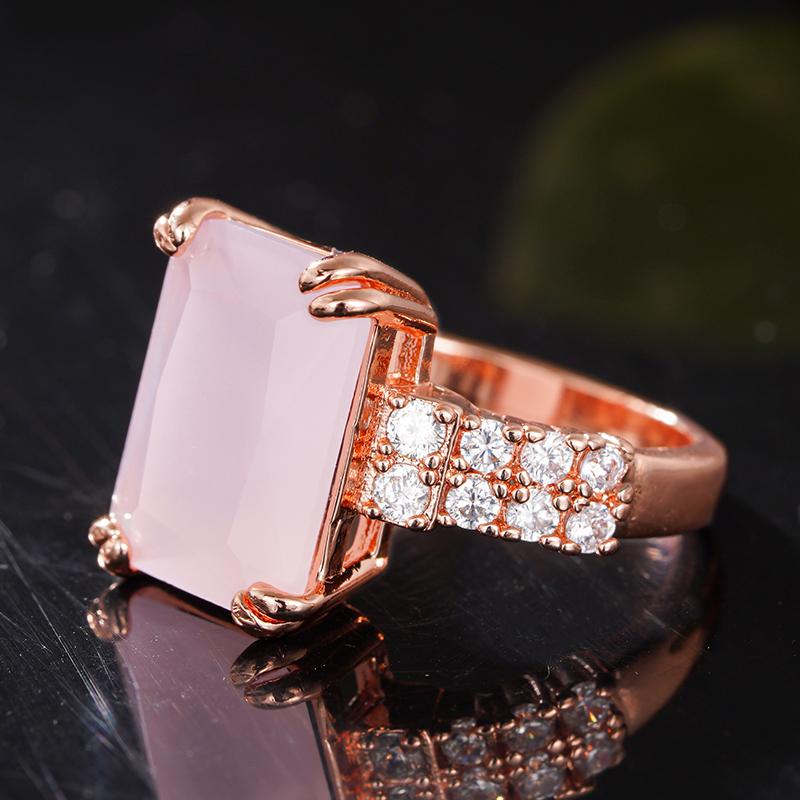 Huitan Graceful Rose Gold Color Engagement Ring with Pink Stone Shiny Cubic Zirconia Finger Accessories for Wedding Ceremony