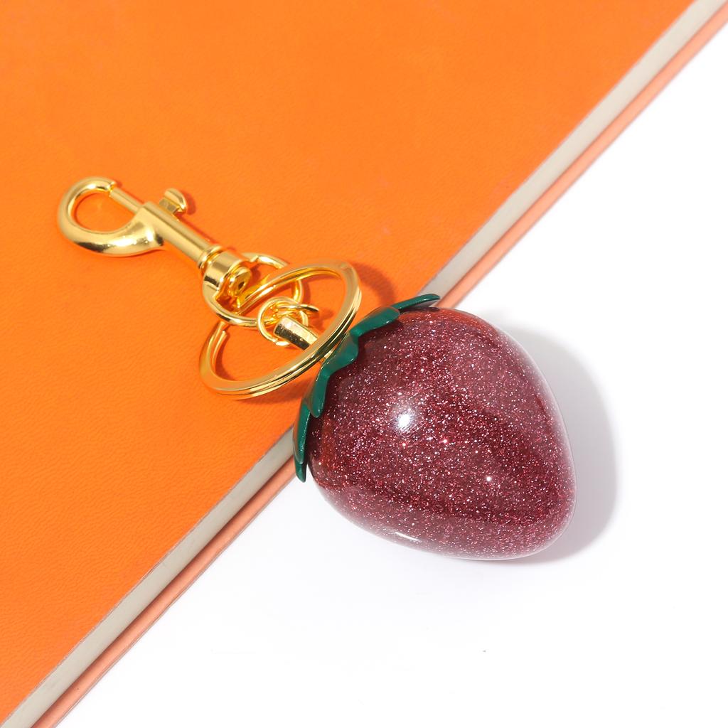 Fashion  Strawberry Keychain Exquisite Red Crystal Strawberry Pendant Keyring For Backpack Elegant Charm Jewelry Gifts