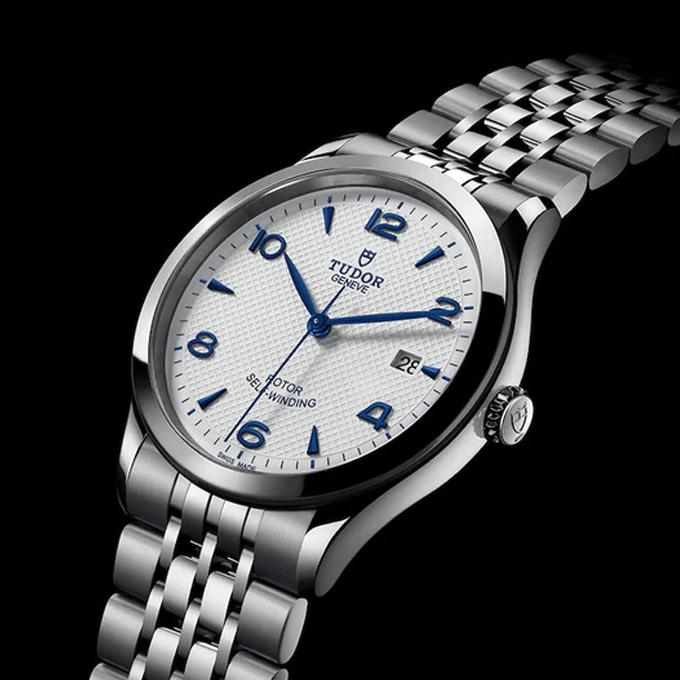 Tudor 1926 Serie Automatik Mechanisches Uhrwerk Wasserdicht Datumsanzeige Relief Zifferblatt Uhr Herrenuhren Silber M91650-0005