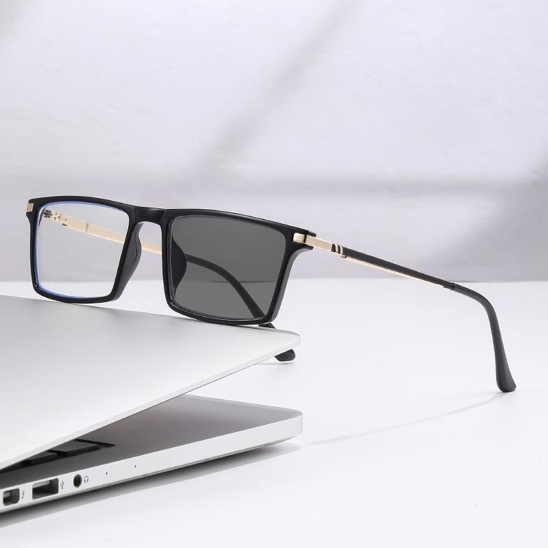 Fashionable Multi Focal Distance Dual-use Reading Glasses with High-definition Photochromic and Anti Blue Light Properties