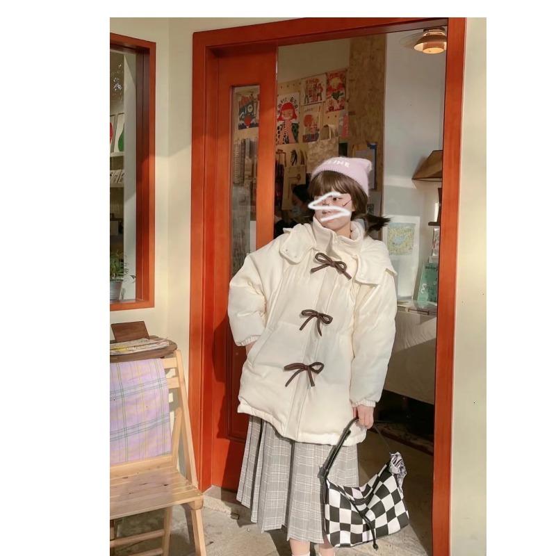 Chaqueta de Algodón Plumífero Engrosada Blanco Leche Lazo Chaqueta Plumífero para Mujer Diseño Corto Pequeño Estilo Universitario
