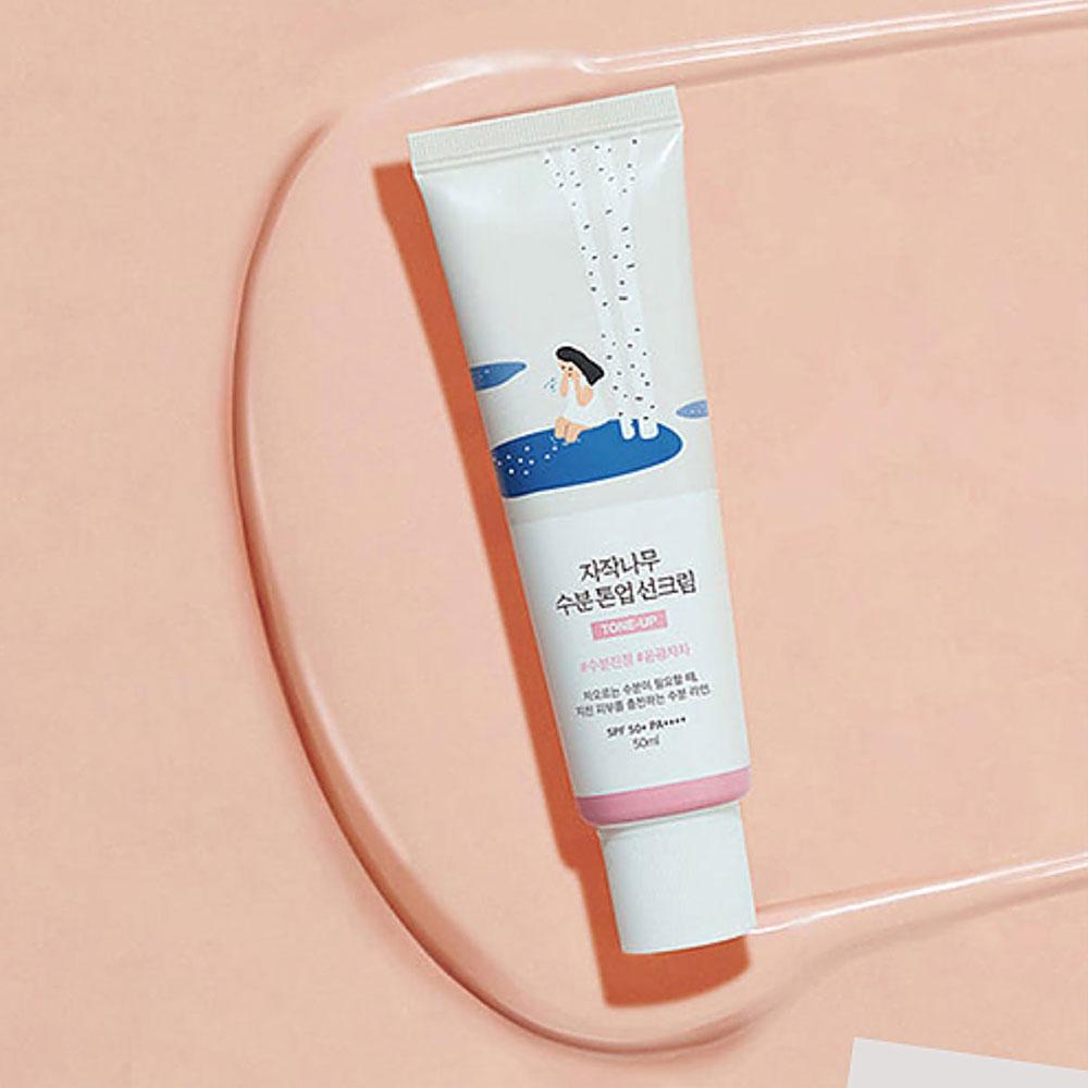ROUND LAB Birke Feuchtigkeitsspendender Ton-Up Sonnenschutz 50ml (SPF50 +)