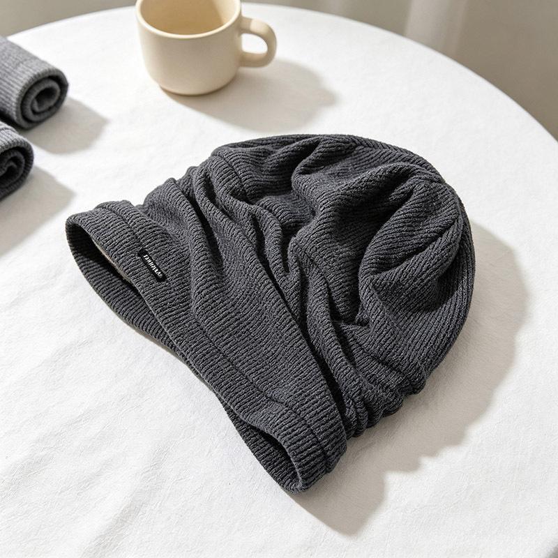 Autumn and winter fashion hats women's solid color simple warm headgear versatile face small knitted headgear wool hat