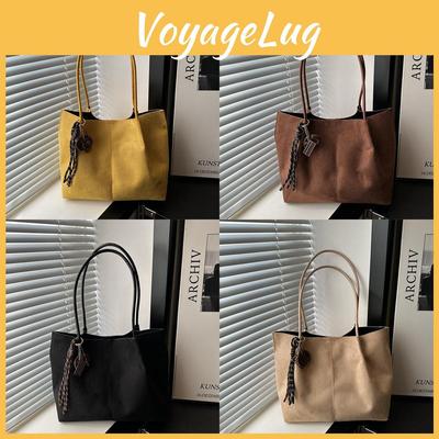 Sac Cabas Oversize Style Urbain Avec Matière Spéciale Pour Un Usage Quotidien
