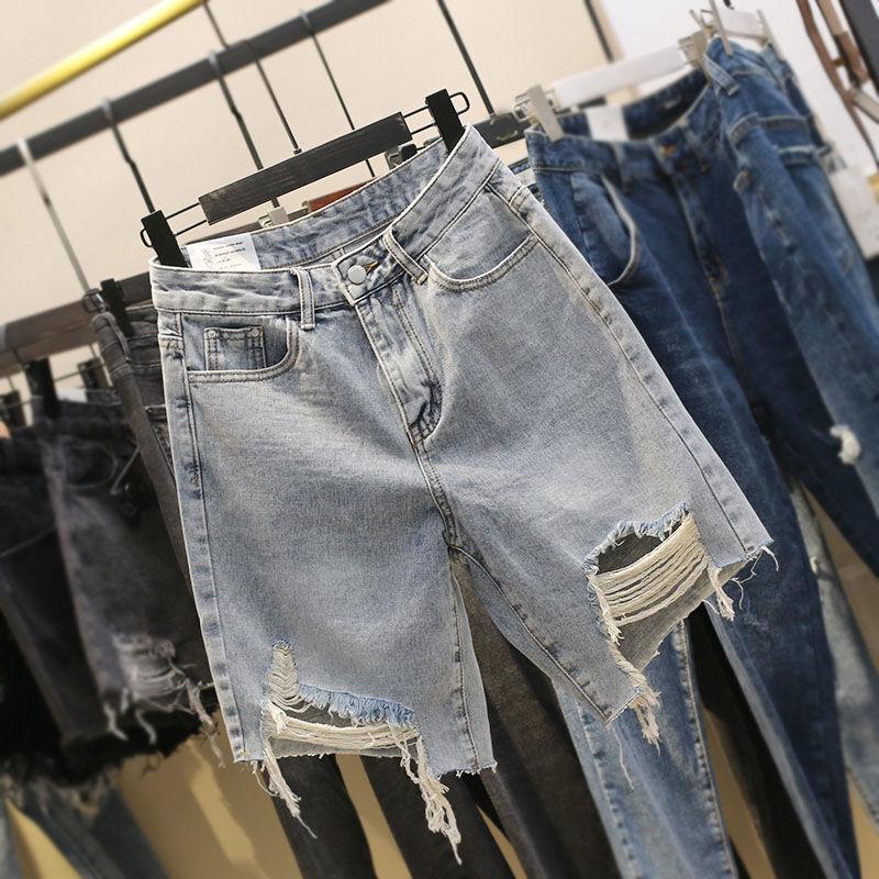 High Waist Plus Size Women's Frayed Denim Shorts - Slimming 5-Point A-line, Summer Loose Fit.