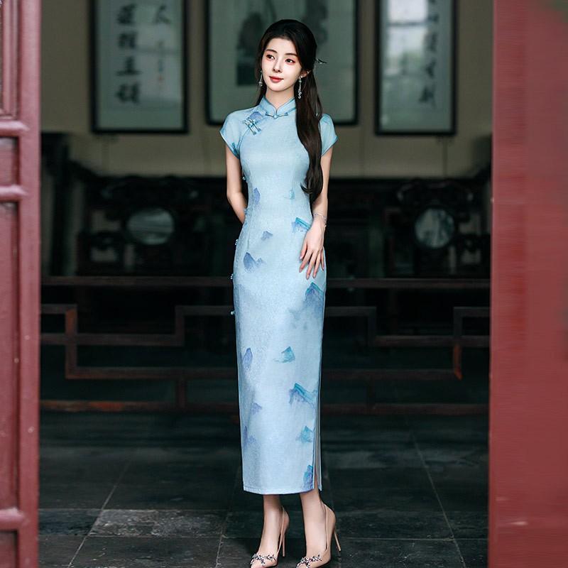 Womens Modern Chinese-Inspired Long Cheongsam Dress Vintage Fit Short Sleeve Daily Wear Floral Jacquard Medium