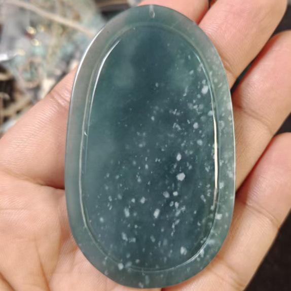 Jade Thousand-Hand Guanyin Pendant Amulet