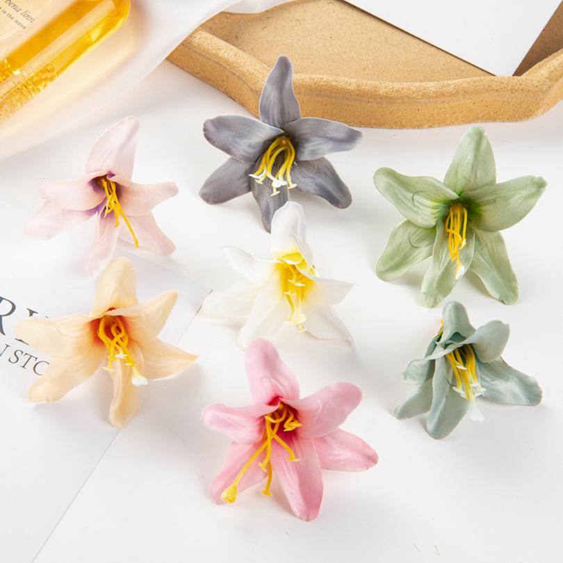 Konstgjorda Blommor Siden Lilja Bröllop Brudfölje Trädgård Hemma Festival Krans Tillbehör DIY Godislåda Gåva Scrapbook Hot sales