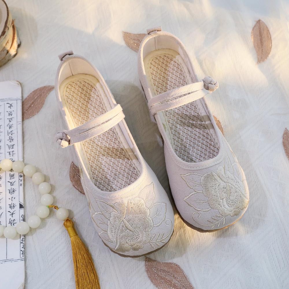 Vintage Chinese Handmade Embroidered Cloth Shoes - Women's Hanfu Flats Antique Breathable Non-Slip Walking Shoes
