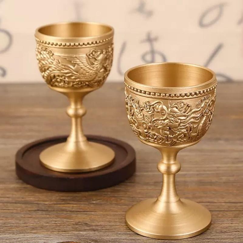 European Wine Glass, Brass Vintage Portable Golden Cup, Carved Mini Spirit Vodka Cup, Tabletop Living Room Decoration, 30ml,1pcs