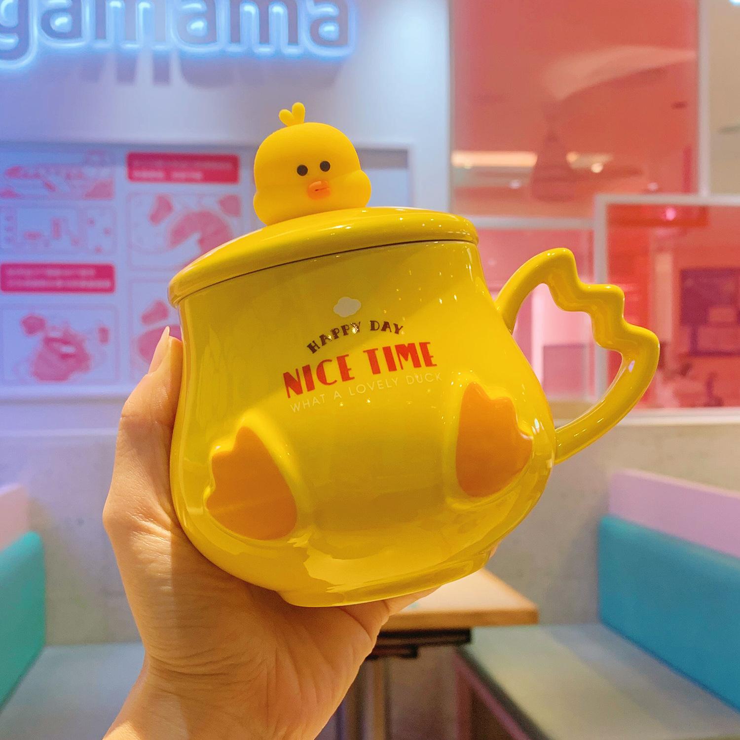 Niedliche kreative Paar-Keramiktasse Büro-Wasserbecher mit Deckel mit Löffel Frühstückskaffeetasse Souvenir 401-500ml