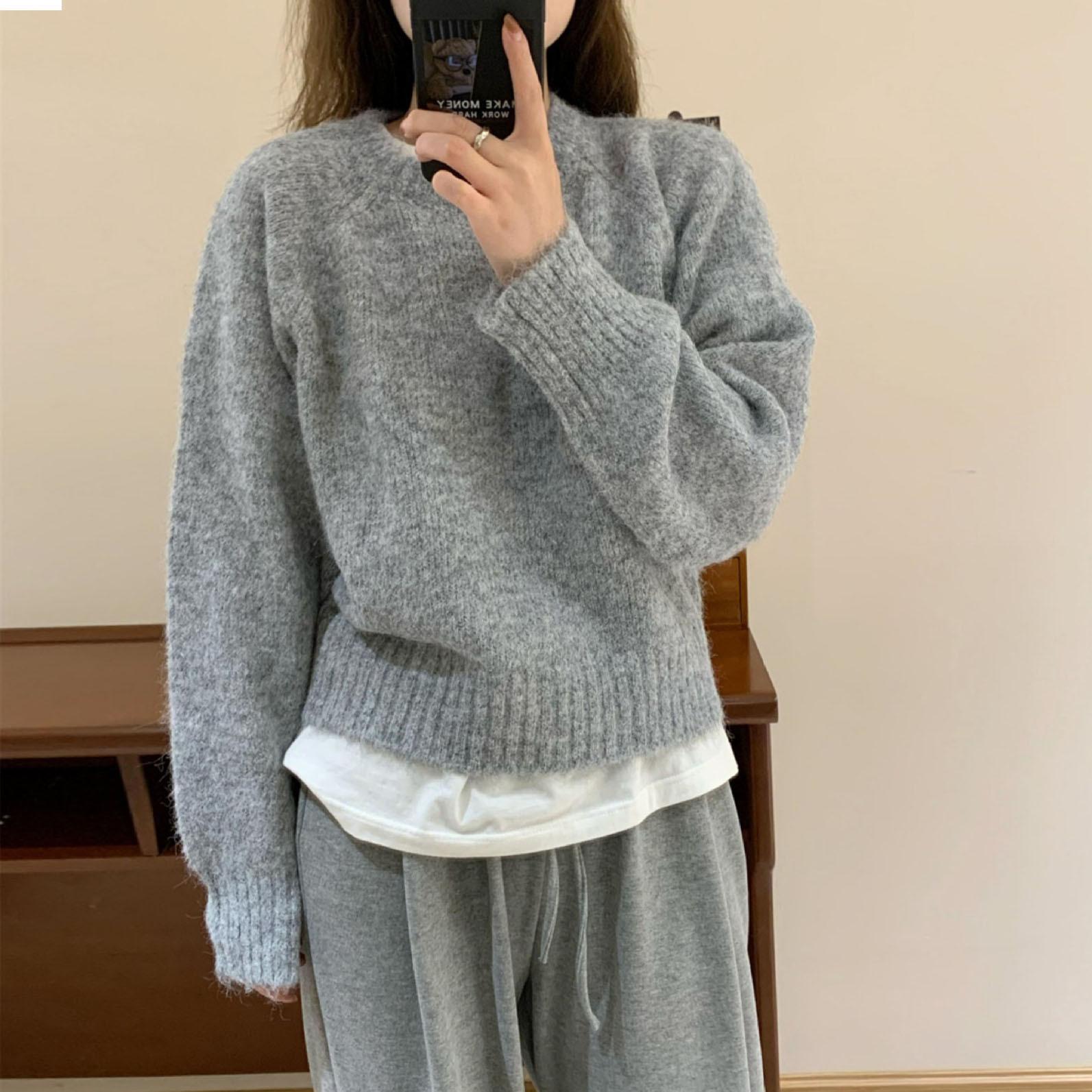 Зимний однотонный вязаный пуловер свитер с длинными рукавами женский популярный короткий свободный топ с круглым вырезом One Size серый 2959₽