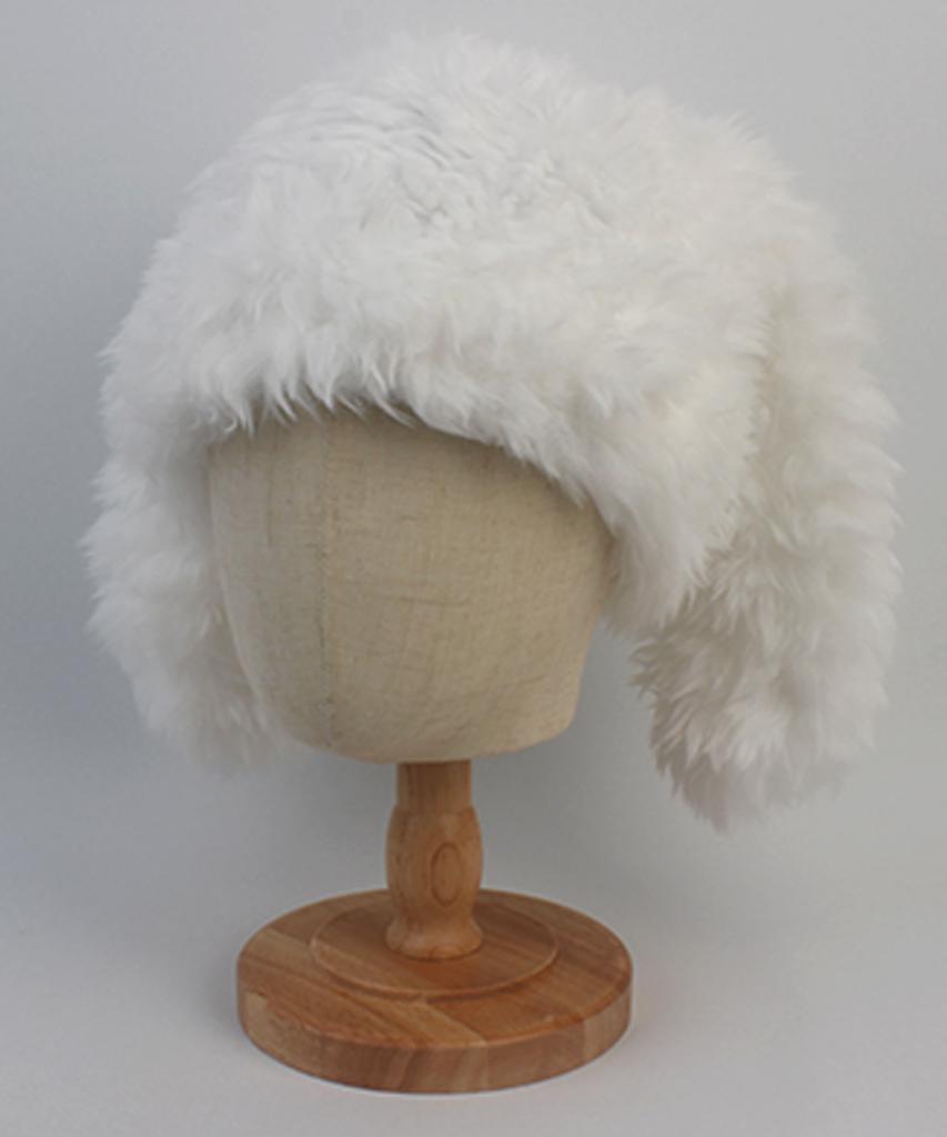 Yunibeosyeolkemiseuteuli Rabbit White Fur Beanie Rabbit Beanie