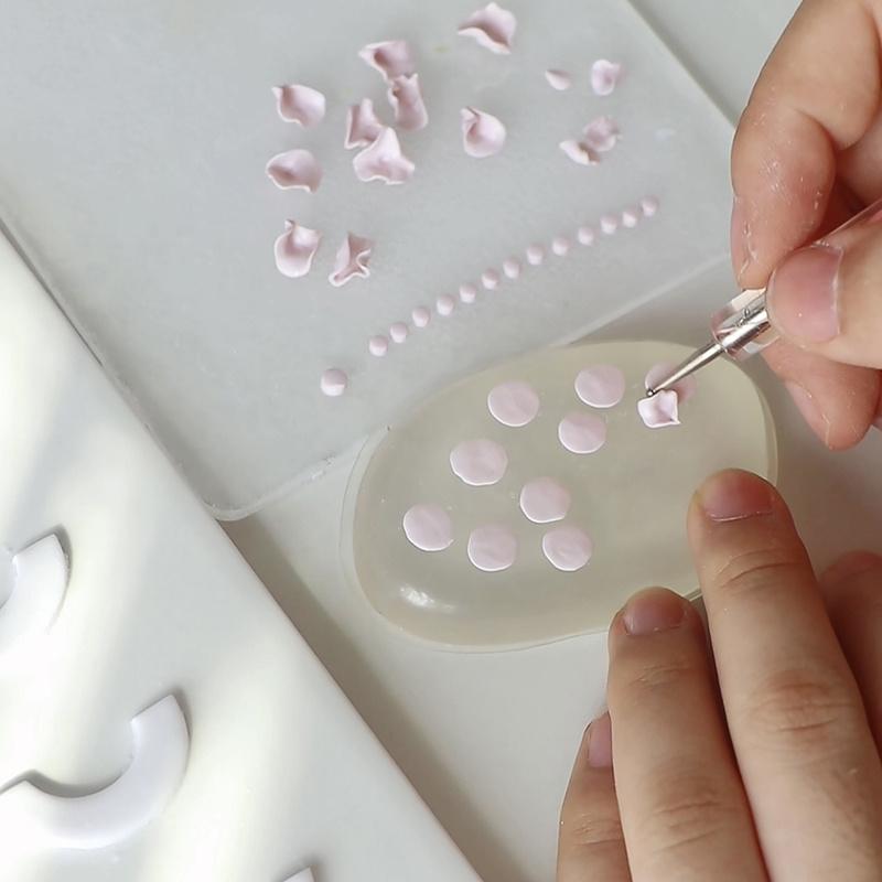 1pc Pottery Tool Soft Silicone Pad Modeling Dotting Tool Polymer Clay Mold for DIY Earrings Handicrafts Petal Making Accessories