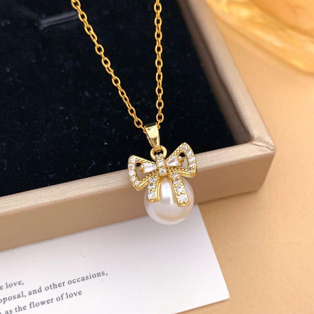 Necklace New Butterfly Zircon Necklace Accessories Women's Exquisite Versatile Premium Small Fresh Versatile Titanium Steel Accessories