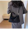 2025 Retro Deerskin Frosted Shoulder Crossbody Bag for Women: High-End Autumn/Winter Fashion