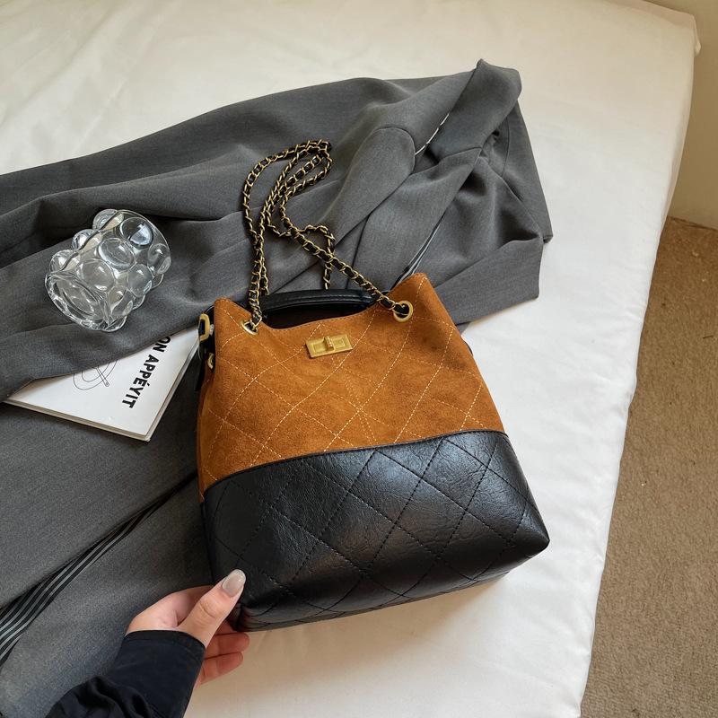 Rhombus Foreign Style Retro Small Bag Women's 2025 Autumn New High-value Shoulder Messenger Bag Portable Bucket Bag