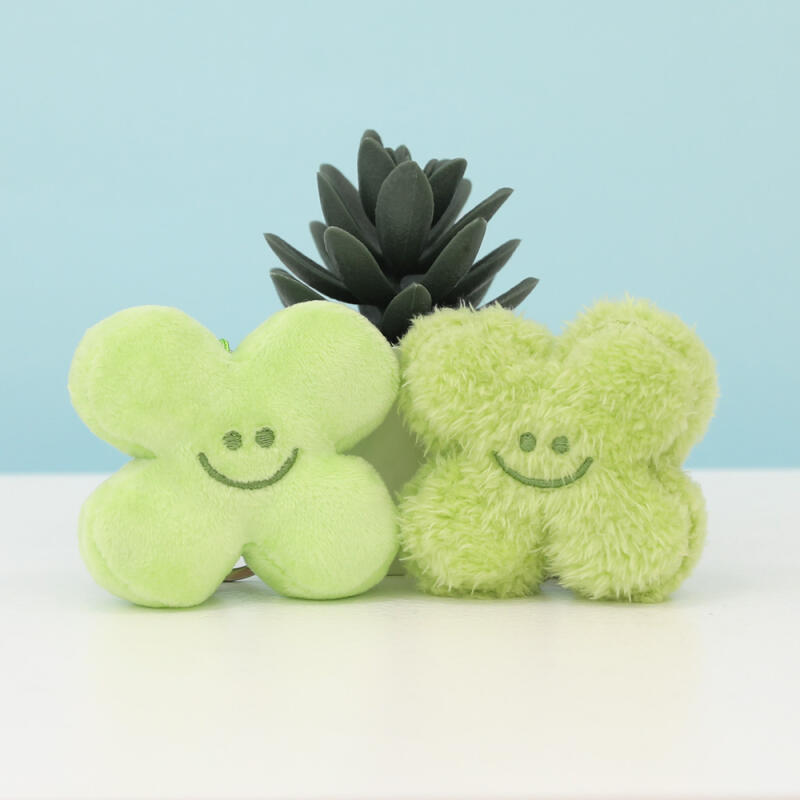 Pass Chocolate + Lucky Keychain Cute Four-Leaf Clover Doll Keychain