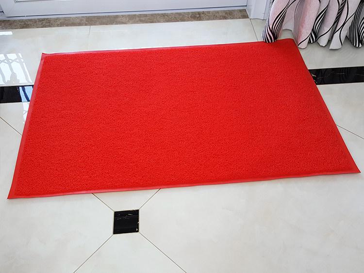 Welcome Home: Anti-Slip Entrance Doormat for Safe Entry and Exit