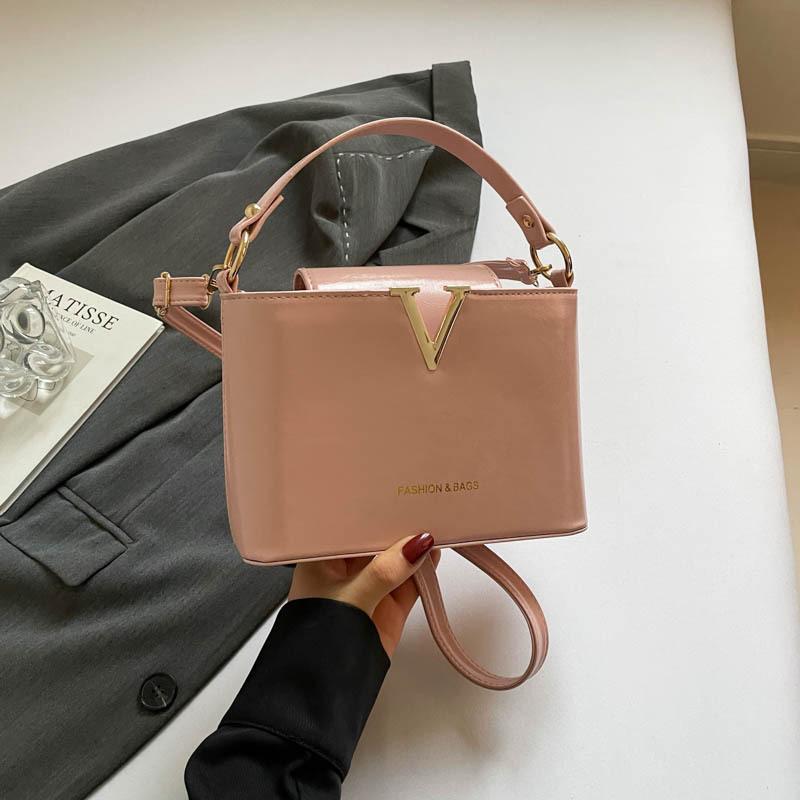 New 2025 Simple V-shaped Decoration Portable Ins Fashionable Foreign Style Shoulder Crossbody Trendy Bucket Women's Small Bag
