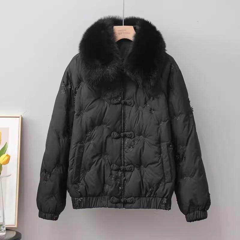 

New white duck down jacket women s 2025 winter high luxury embroidery warm big fur collar small buckle jacket L