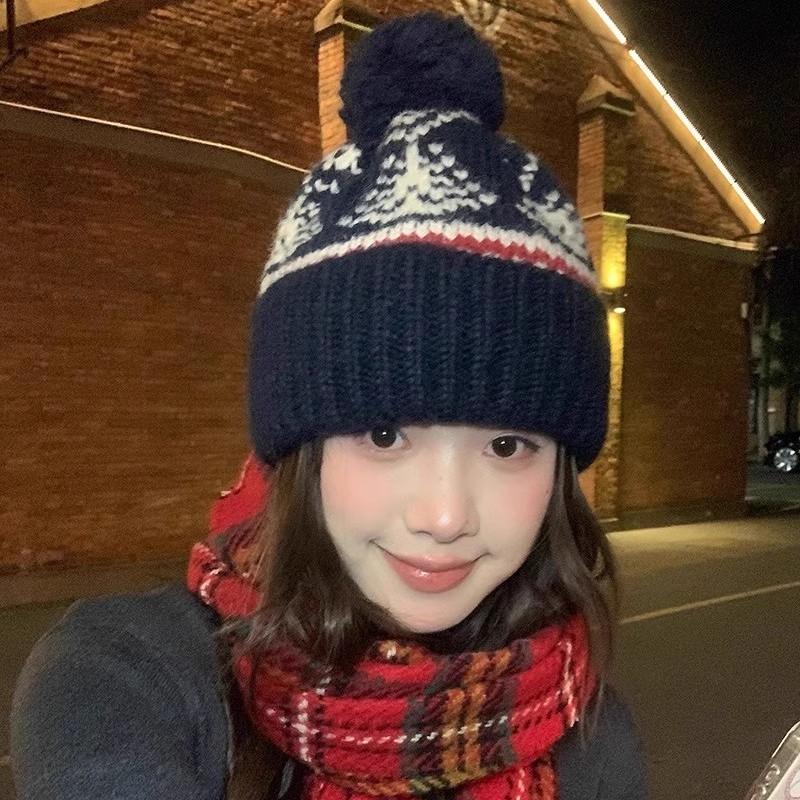 Han Dai Winter New Fair Island Knitted Wool Hat Retro Cute Hairball Warm Thickened Ear Protector Cold Hat