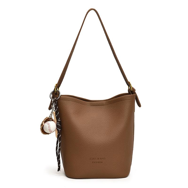 

New Bag Women s Fashion Bag Large Capacity Shoulder Messenger Bag No pendant темные хаки