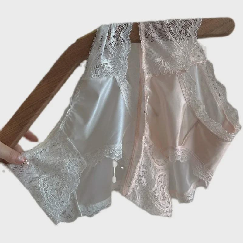 "French Luxury Pure White Lace Low-Waist Briefs with Antibacterial Cotton"