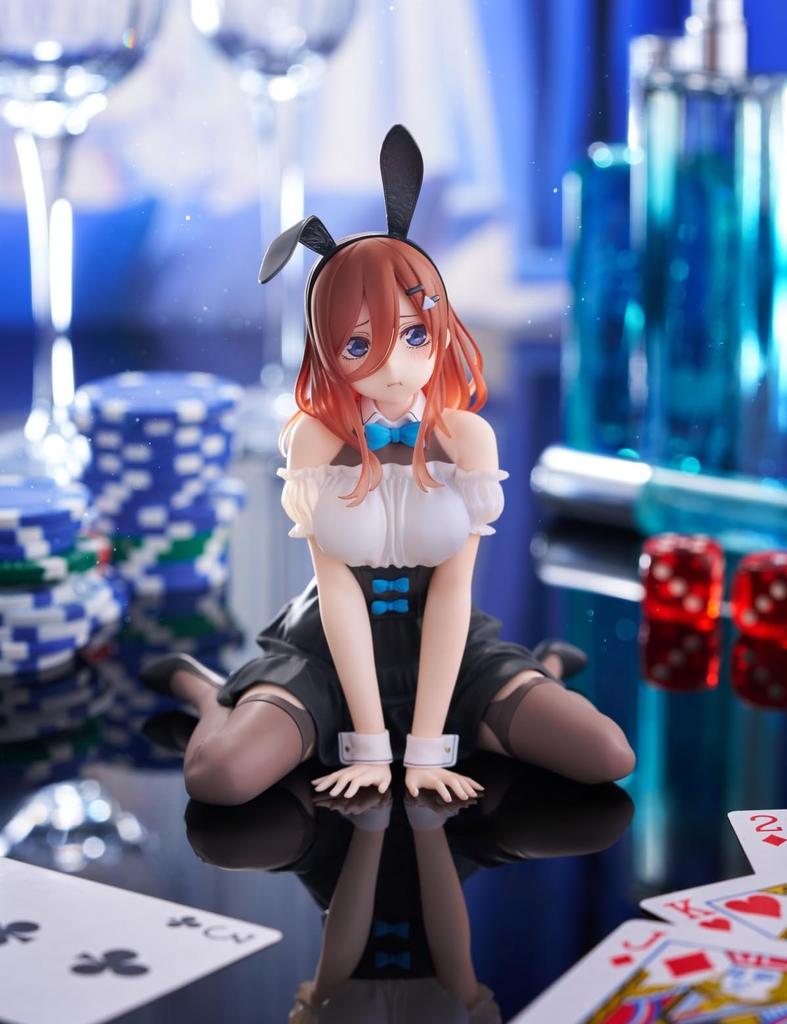 The Quintessential Quintuplets Desktop Cute Figure Nakano Miku Bunny Ver. Miku