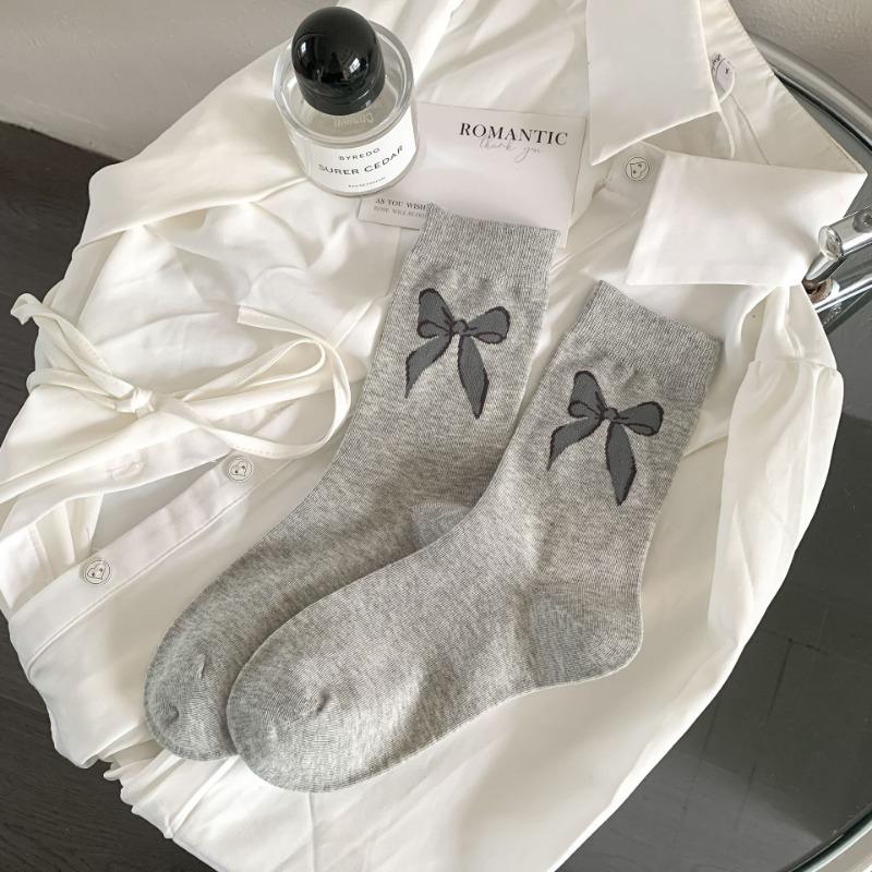Ladies Spring and Autumn New Style Bowtie Love Sweet Tube Socks