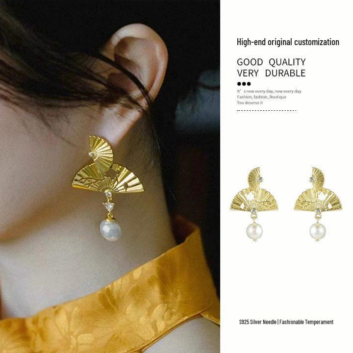 Geometrische Ohrringe im antiken Stil: Elegantes Design für Damen-Qipao-Accessoires