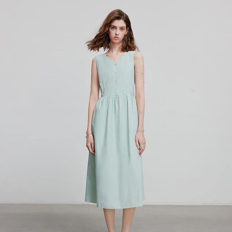 Chuyu V-Ausschnitt Ärmelloses Maxikleid aus Lyocell-Mischgewebe