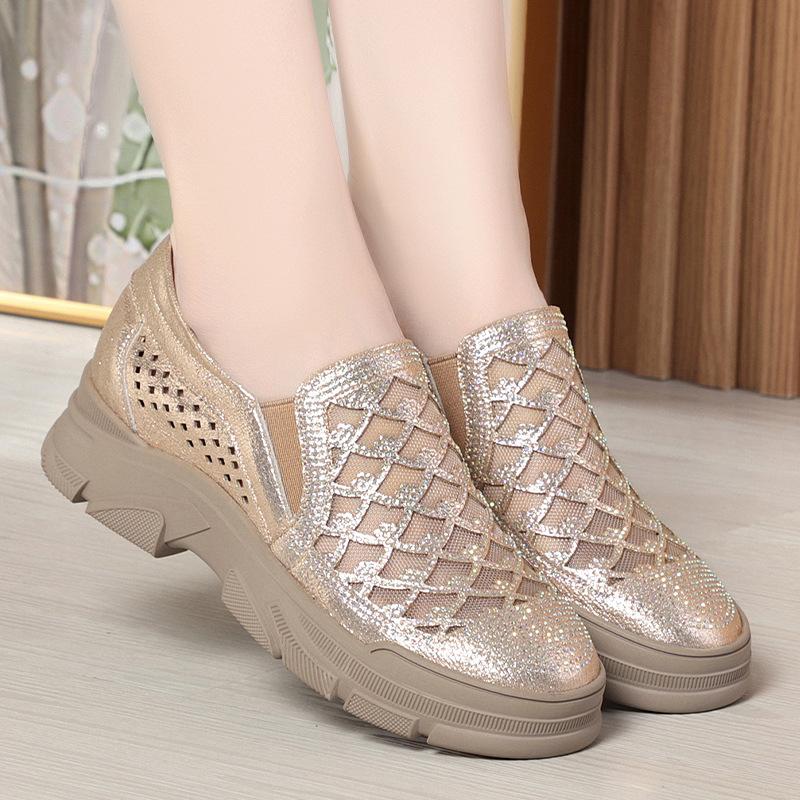 Spring Autumn Soft Leather Soft Sole Comfortable Low Heel Shoes Round Toe Breathable Casual Slip-on Hollow Mother Sneaker