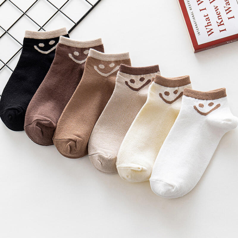 Mungji Feel Good Smile Short Ankle Socks Camel