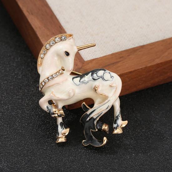 Brooch Pin Horse Design Enamel Pin with Imitation Crystals Enamel Faux Pearls Fairy Tale Brooch Artistic Accessories