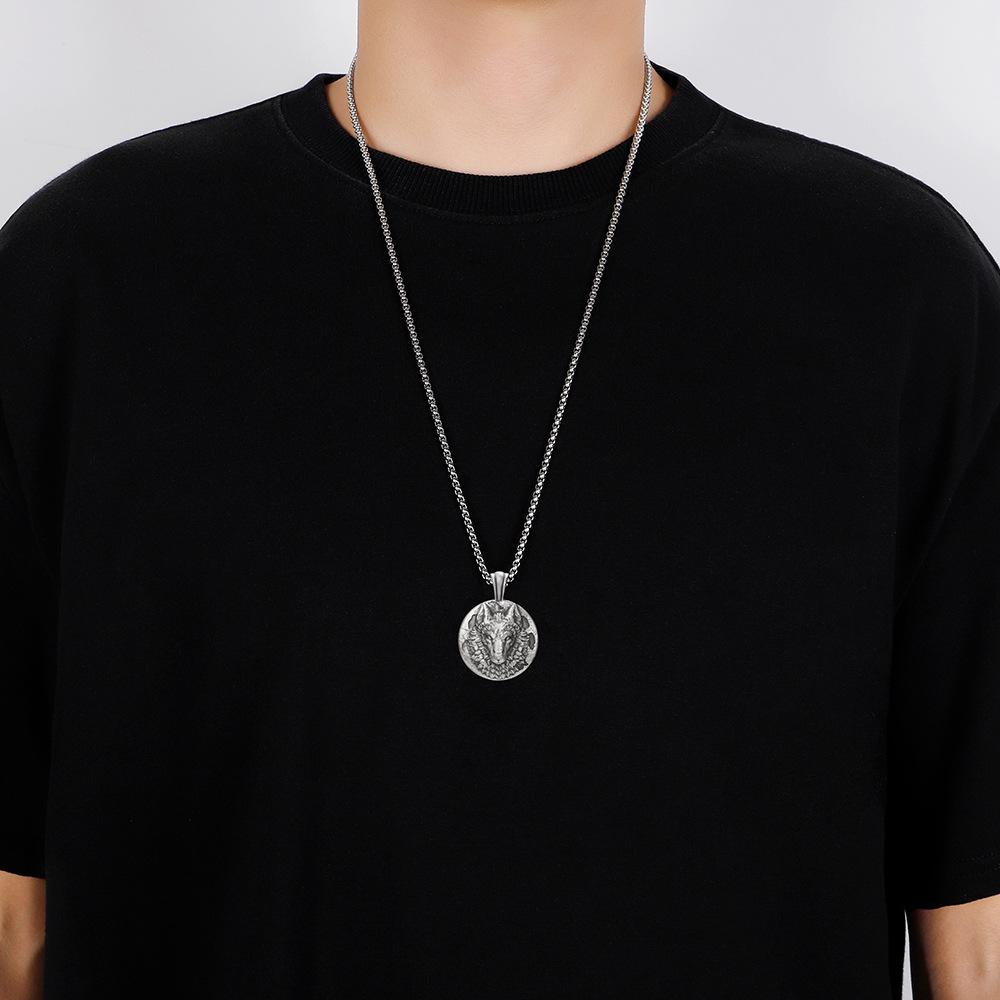 Men's Punk Wind Wolf Head Pendant Necklace Personality Street Hip Hop European and American Halloween Accessories