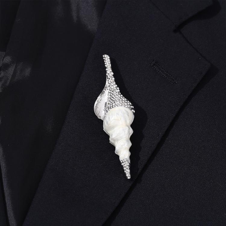 Lovely Conch Brooch With Rhinestones Accent Alloy Construction Lapel Pin Fashionable Badge For Parties Event