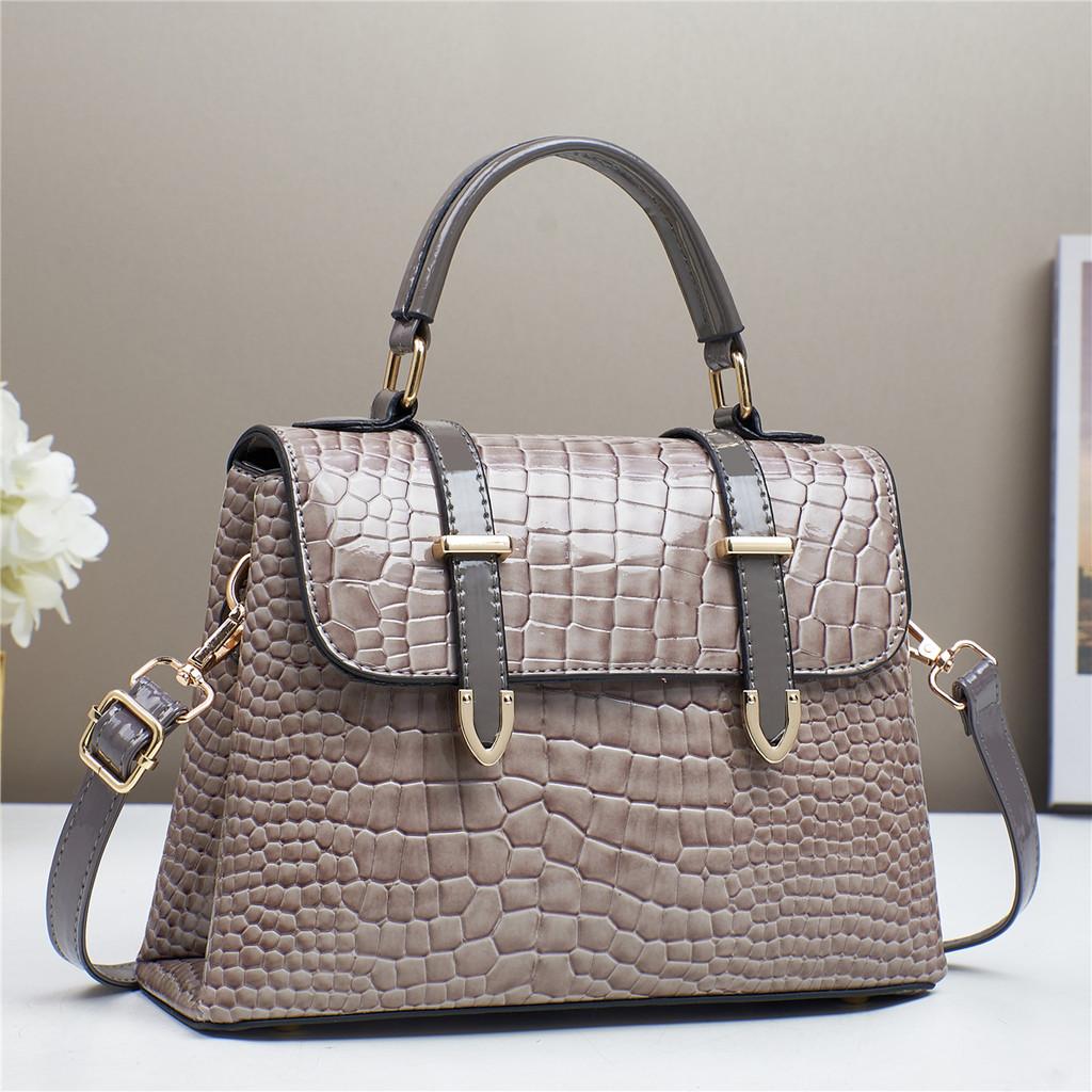 Minimalist Pu Small Square Bag With Zipper Closure For Office And Casual