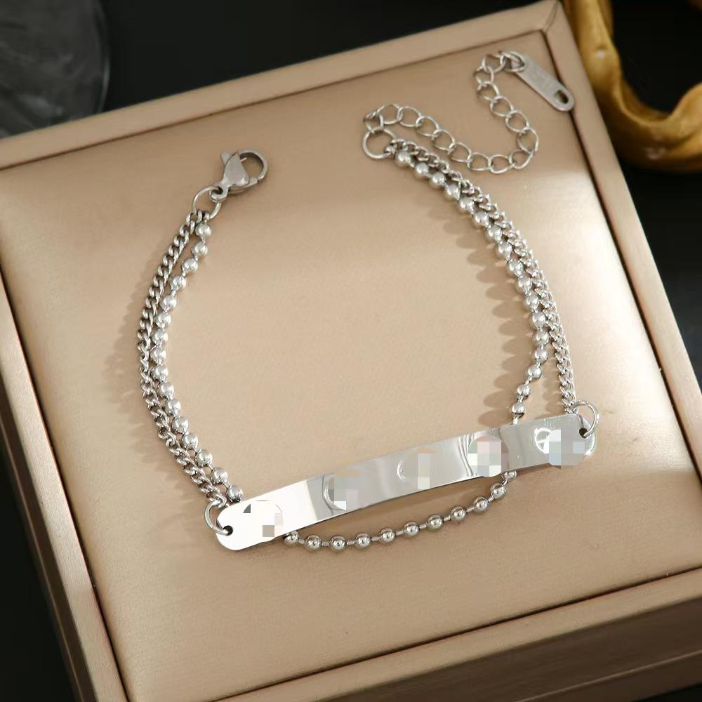 Luxe Titanium Staal Vierbladig Klaver Armband in Koreaanse Stijl met Ingelegde Diamanten voor Vrouwen - Kleurvast