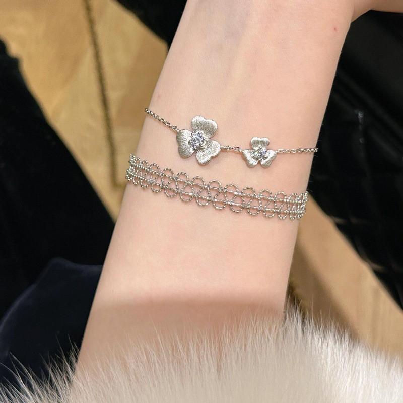 Handmade Delicate Lace Pull-Through Bracelet With Four-Leaf Clover Design Gold White Pearl Stackable Elegant Womens Jewelry