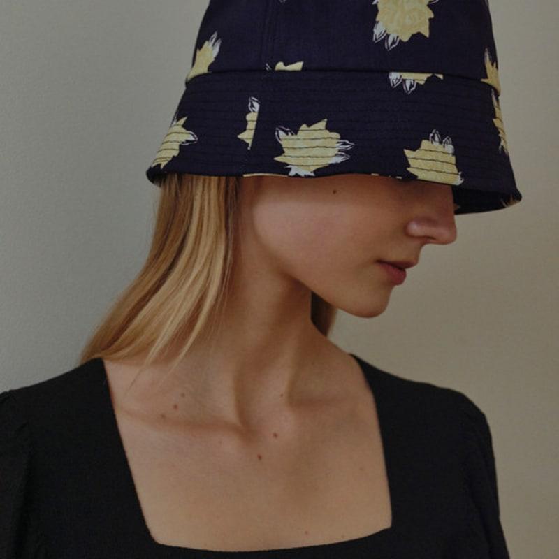TRWA FLORAL-PRINT BUCKET HAT(NAVY)